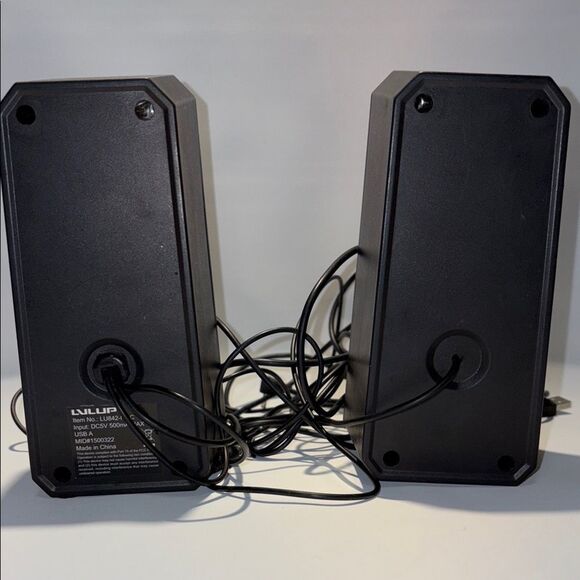 Black Portable Speakers with Stereo Sound - Picture 4 of 7